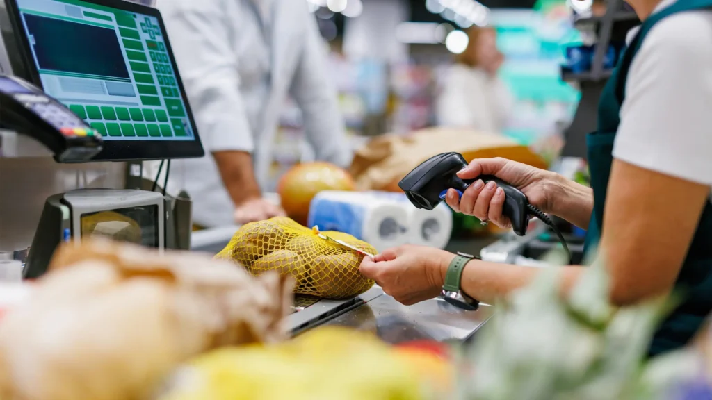 How Inflation Affects Your Daily Life and Spending Habits (Easy Guide 2026)