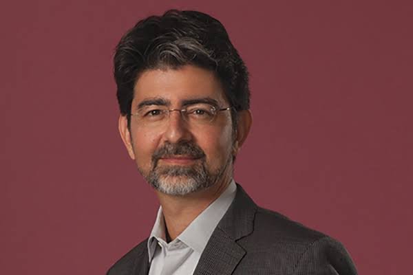 Who Is Pierre Omidyar? Biography, Career, eBay Journey and Success Story Pierre Omidyar Biography, Career, eBay Journey & Success Story